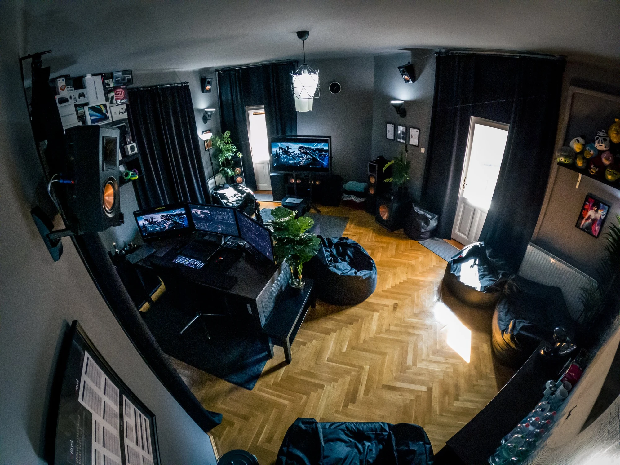 A stúdió tágabb nézetből
